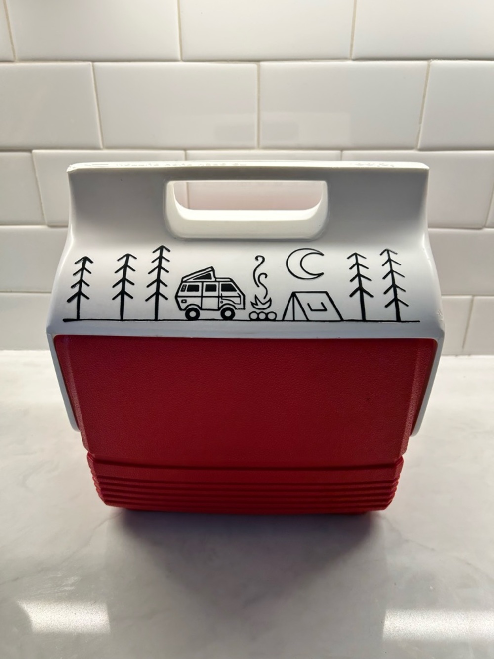 Limited Edition David Rollyn Camper Igloo Little Playmate 4qt. Cooler -Van Westy